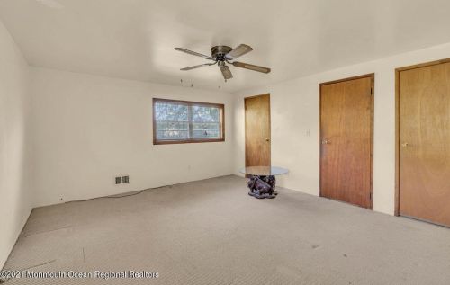 6 Vermont Ave, Jackson Twp NJ  08527-1522 exterior