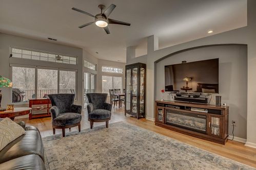 442 Pinnacle Way, Covington KY 41016-1702 exterior