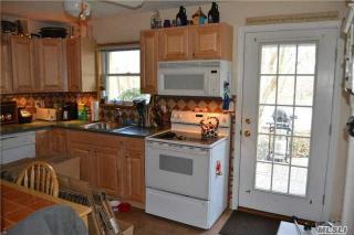 224 Liberty Ave, Prt Jefferson Station NY  11777-2010 exterior