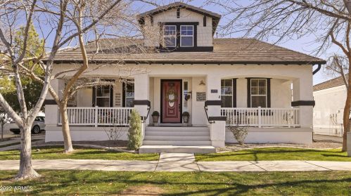 1379 Claiborne Ave, Gilbert, AZ 85296-7810