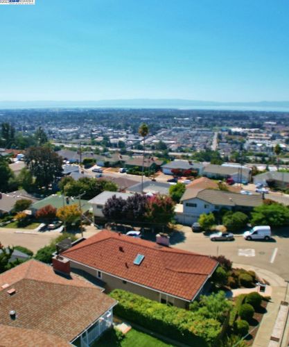 2400 Prosperity Way, San Leandro CA  94578-1124 exterior