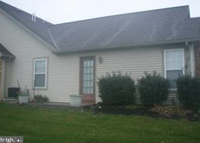25 Longhorn Ln, Charnita, PA 17320-8265