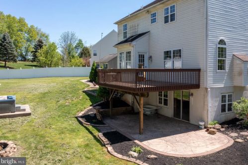 50 Ashley Cir, Gilbertsville PA  19525-8876 exterior