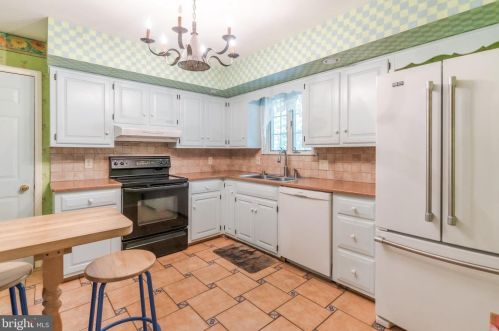 3 Dogwood Rd, Schuylkill Haven PA  17972-9331 exterior
