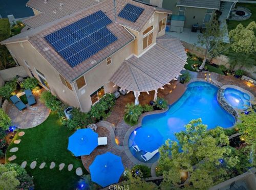 21712 Canyon Heights Cir, Santa Clarita, CA 91390-4210