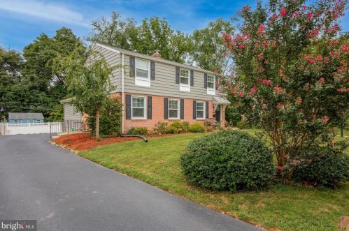 4046 Warner Rd, Miquon, PA 19444-1427
