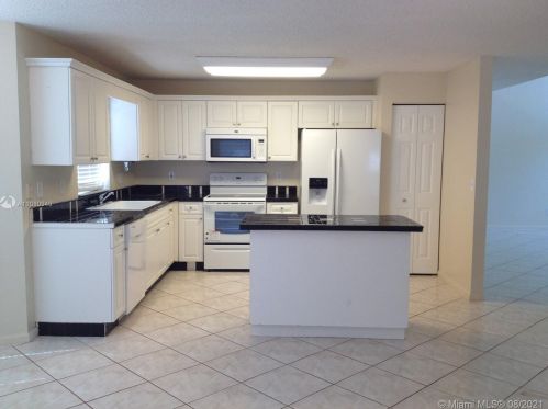 8233 White Rock Cir, Boynton Beach, FL 33436-1745