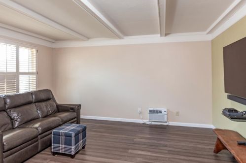 5713 Lathrop Dr, San Jose, CA 95123-2041