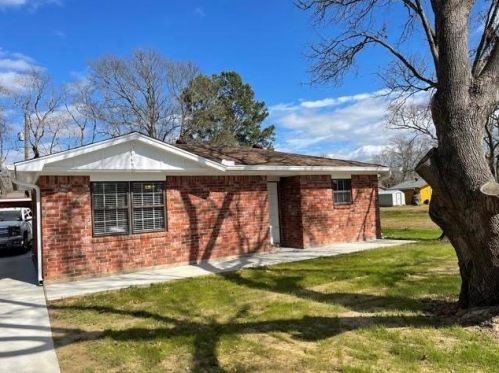 221 Ohio St, Morgans Point, TX 77571-5525