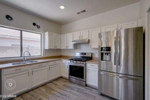 16848 Cottonwood St, Sun City, AZ 85388-1557