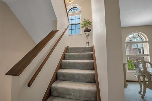 420 Carters Grove Dr, Gibsonia PA  15044-9533 exterior