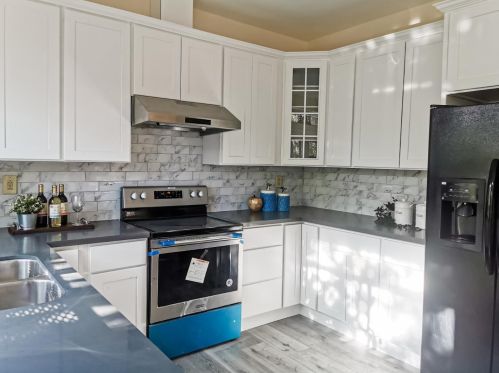 2631 Heritage Park Cir, San Jose, CA 95132-2212