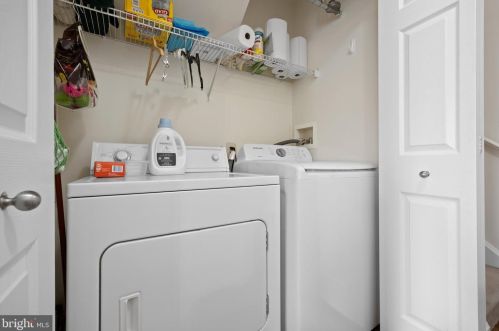 3102 Ebbtide Ln, Palmyra NJ  08065-2132 exterior