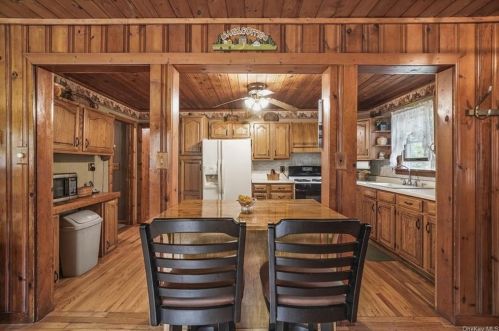 58 Van Orden Ave, Airmont NY  10901-6424 exterior