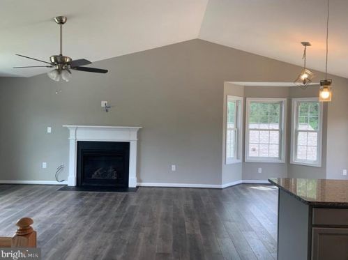 1198 Happy Ridge Dr, Front Royal VA  22630-5302 exterior