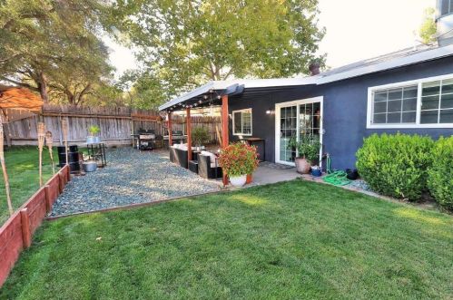 6990 Brayton Ave, Citrus Heights CA  95621-6409 exterior