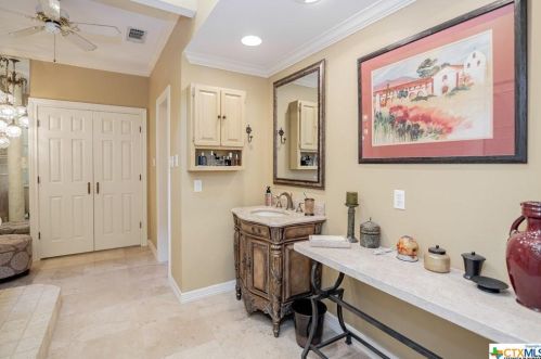 225 Charleston Dr, Victoria TX 77904-3814 exterior