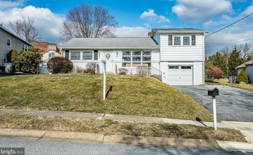 117 Wordsworth Dr, Wilmington, DE 19808-2340