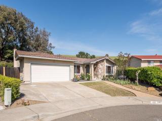 122 Windsor Ct, Vallejo, CA 94591-6849