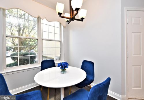 309 Meadow View Ln, Lansdale PA  19446-5932 exterior