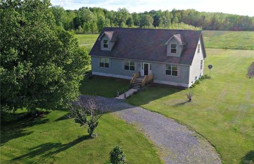 7835 Tackabury Rd, Whitelaw, NY 13032-4508
