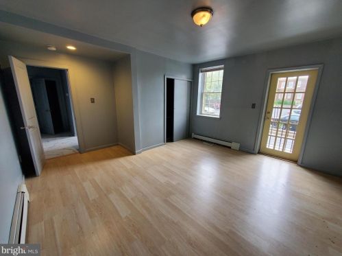 209 Front St, Trenton NJ 08608-2103 exterior