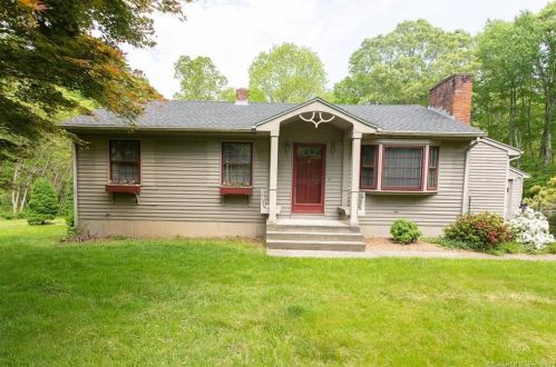898 Colonel Ledyard Hwy, Gales Ferry, CT 06339-1103
