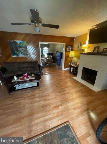 312 Wood St, Norristown, PA 19401-3516