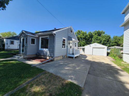 1022 Holt Ave, Milwaukee, WI 53207-3540