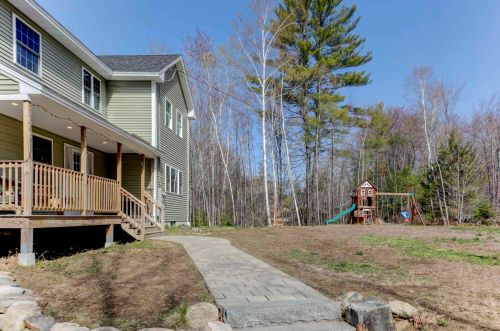 281 Dudley Rd, Alton, NH 03809-5222