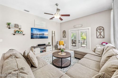 816 Brookstone Dr, Merritt Island FL  32952-4141 exterior