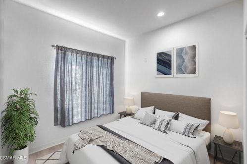 4376 Ish Dr, Simi Valley CA  93063-2945 exterior