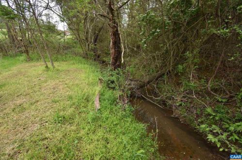 115 Madison Rd, Stanardsville VA  22973-2934 exterior