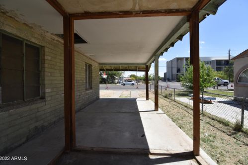 5816 7 St, Phoenix AZ 85006-1046 exterior