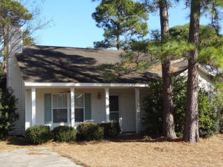63 Pelican Cir, Beaufort, SC 29906-8581