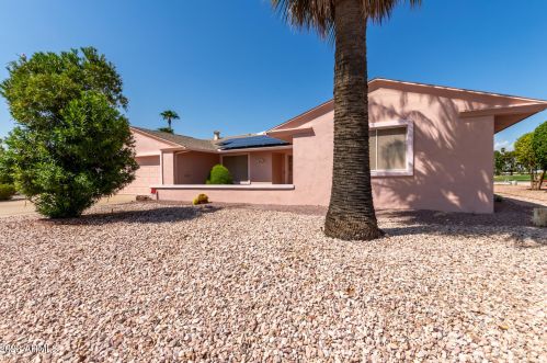10232 Brookside Dr, Sun City, AZ 85351-1108