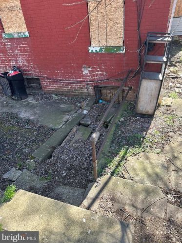 589 Columbia Rd, Washington DC 20001-2906 exterior