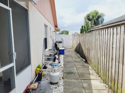 2767 Muscatello St, Orlando FL  32837-7513 exterior