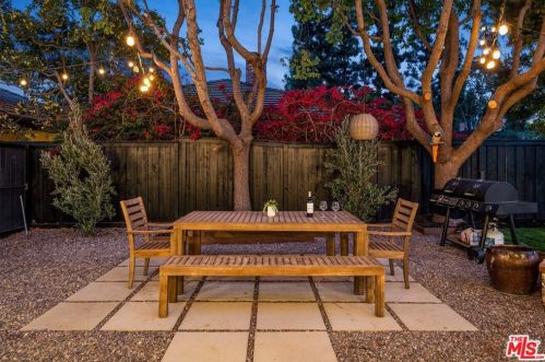 445 Sinaloa Rd, Simi Valley CA  93065-5430 exterior