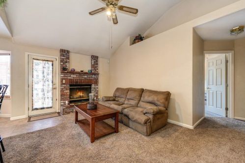 7321 Little Acorn Way, Rio Linda CA  95673-1336 exterior