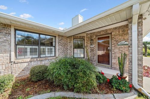 6298 Sleepy Hollow Dr, Titusville, FL 32780-7427