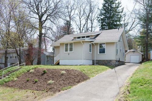 7 Hickory St, Terryville, CT 06786-6010