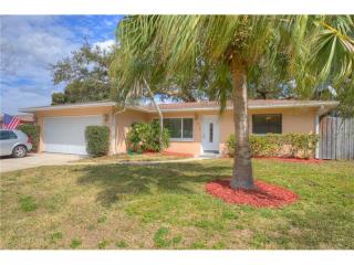 611 Brookfield Dr, Largo, FL 33771-1404