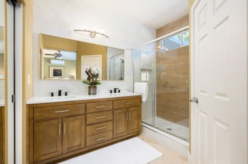 828 Mira Grande, Palm Springs CA  92262-1209 exterior