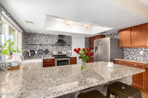 3433 Emelita Ave, Mesa AZ 85208-5617 exterior