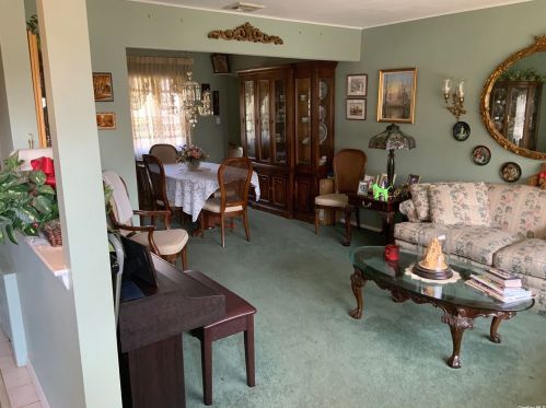 93 Elberta Dr, Elwood, NY 11731-5709