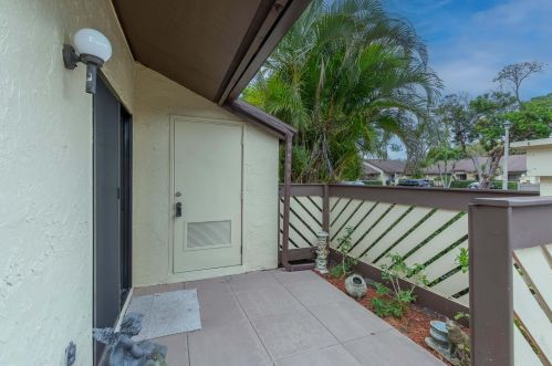 164 Pinto Palm Ct, West Palm Beach, FL 33411-1645