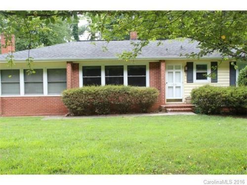 1541 New Hope Rd, Gastonia, NC 28054-2749