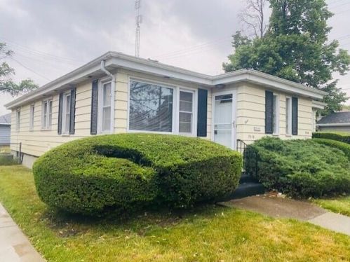 7518 37th Ave, Kenosha, WI 53142-7216