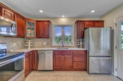 615 Westchester Rd, Colchester CT  06415-2224 exterior